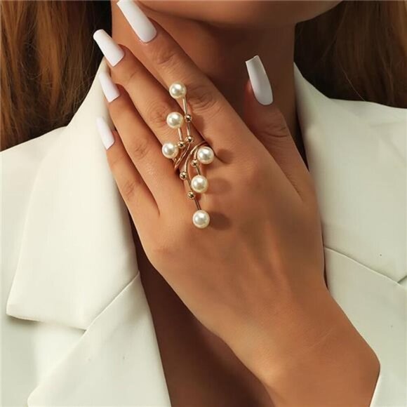Pearl Branch Statement Ring – Modern Glamour Accessory - Adjustable Elegant - Picture 3 of 7
